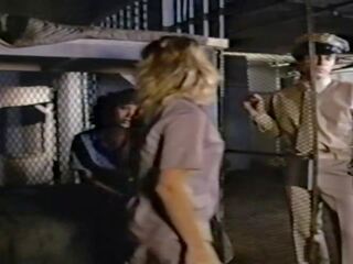 Jailhouse meninas 1984 nós gengibre lynn completo vídeo 35mm. | xhamster